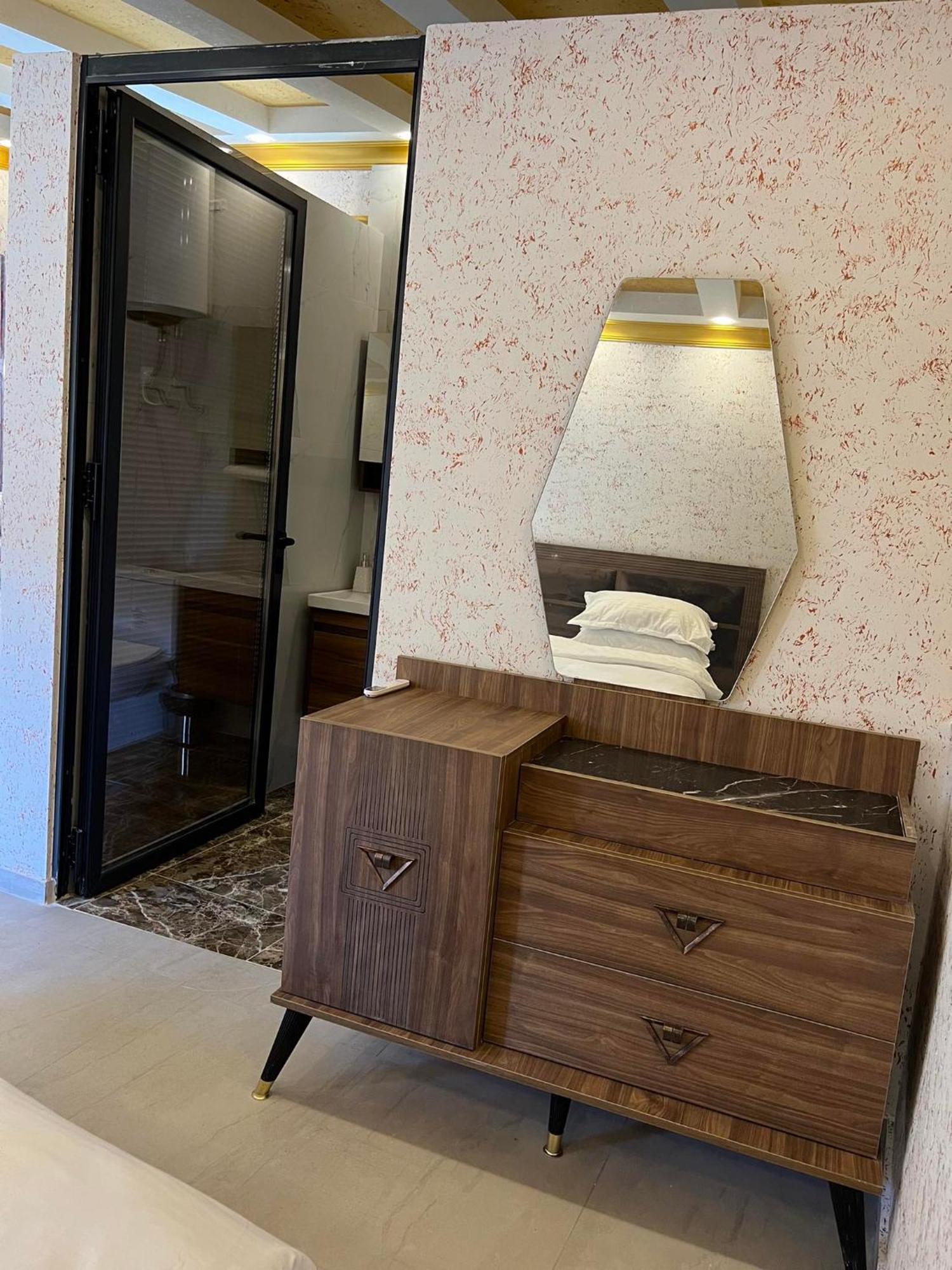 Hotel Premium Prishtinë Ngoại thất bức ảnh
