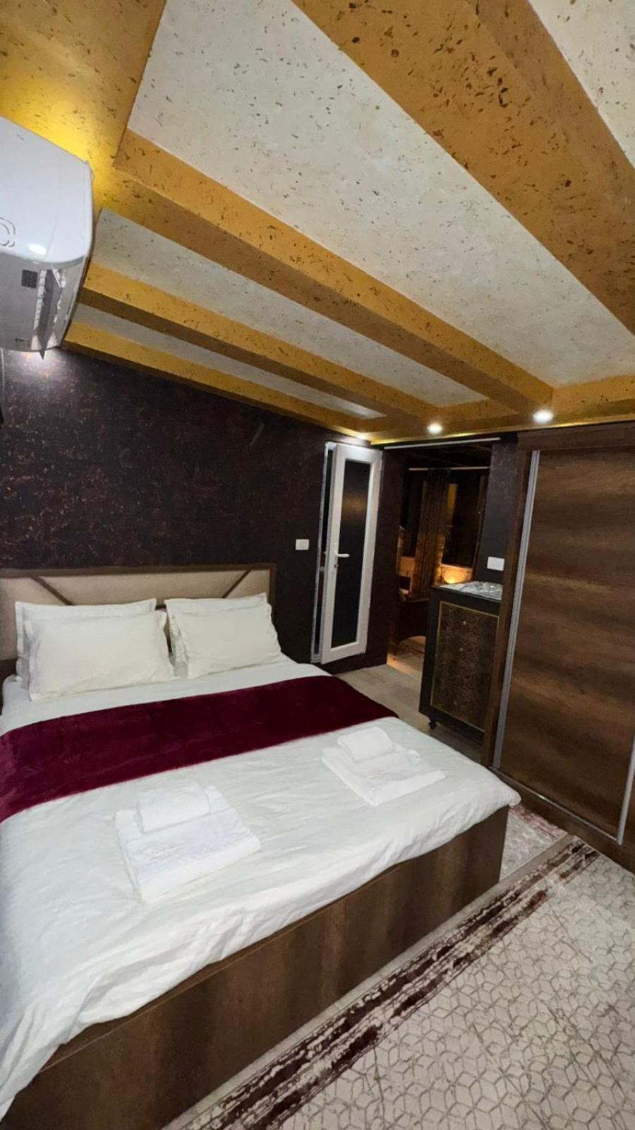 Hotel Premium Prishtinë Ngoại thất bức ảnh